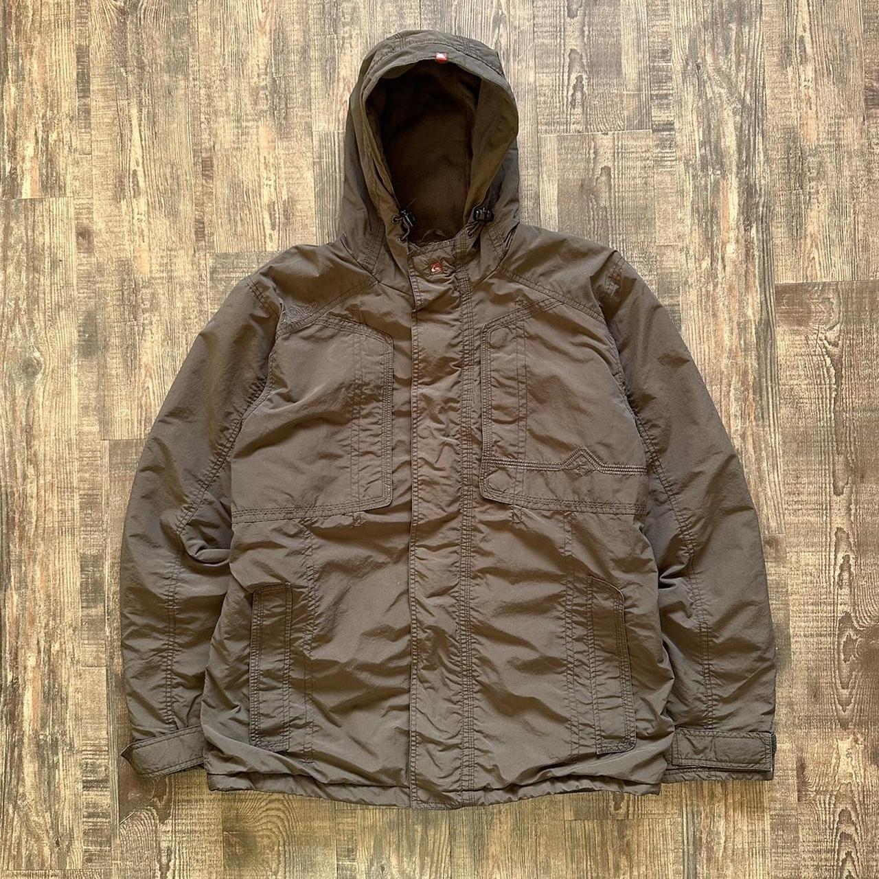 Quiksilver 2000s outdoor coat. Sick y2k... - Depop