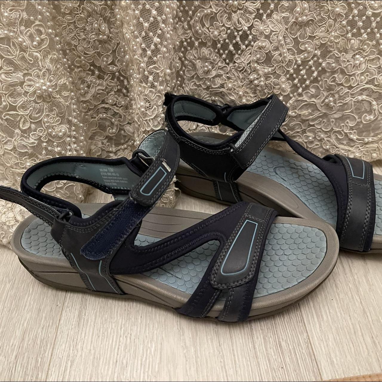 Baretraps 2025 women's sandals