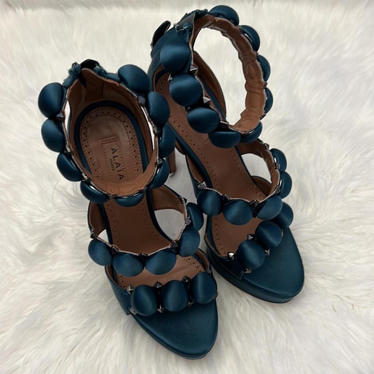 alaia heels sale
