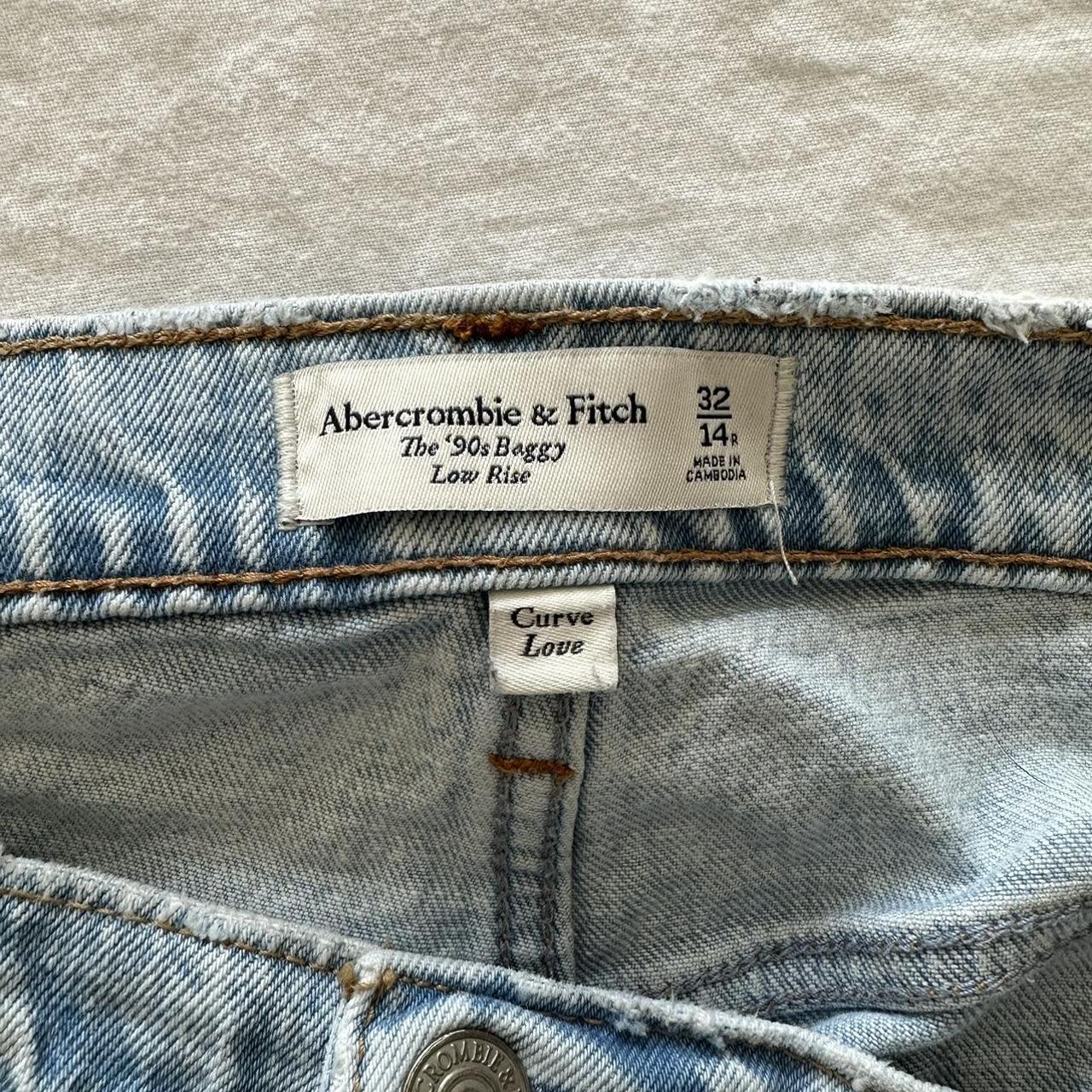 Abercrombie 90s Baggy Low Rise 32/14R Curve Love... - Depop