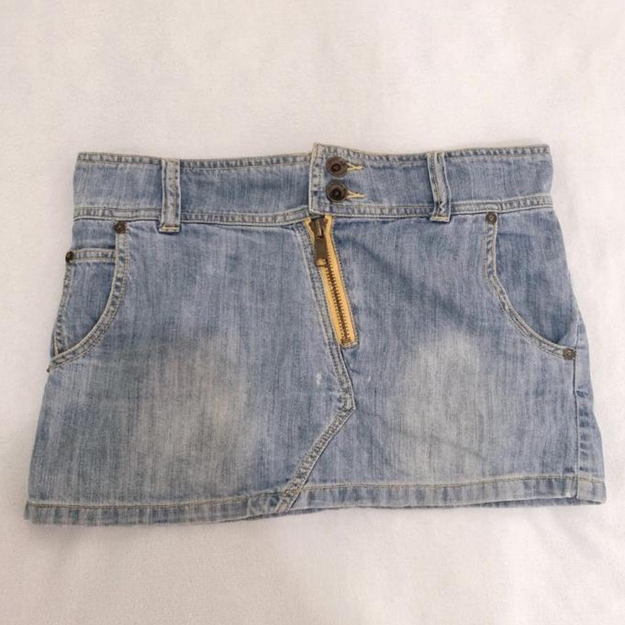 Super cute mini skirt Measurement 32 insteam - Depop