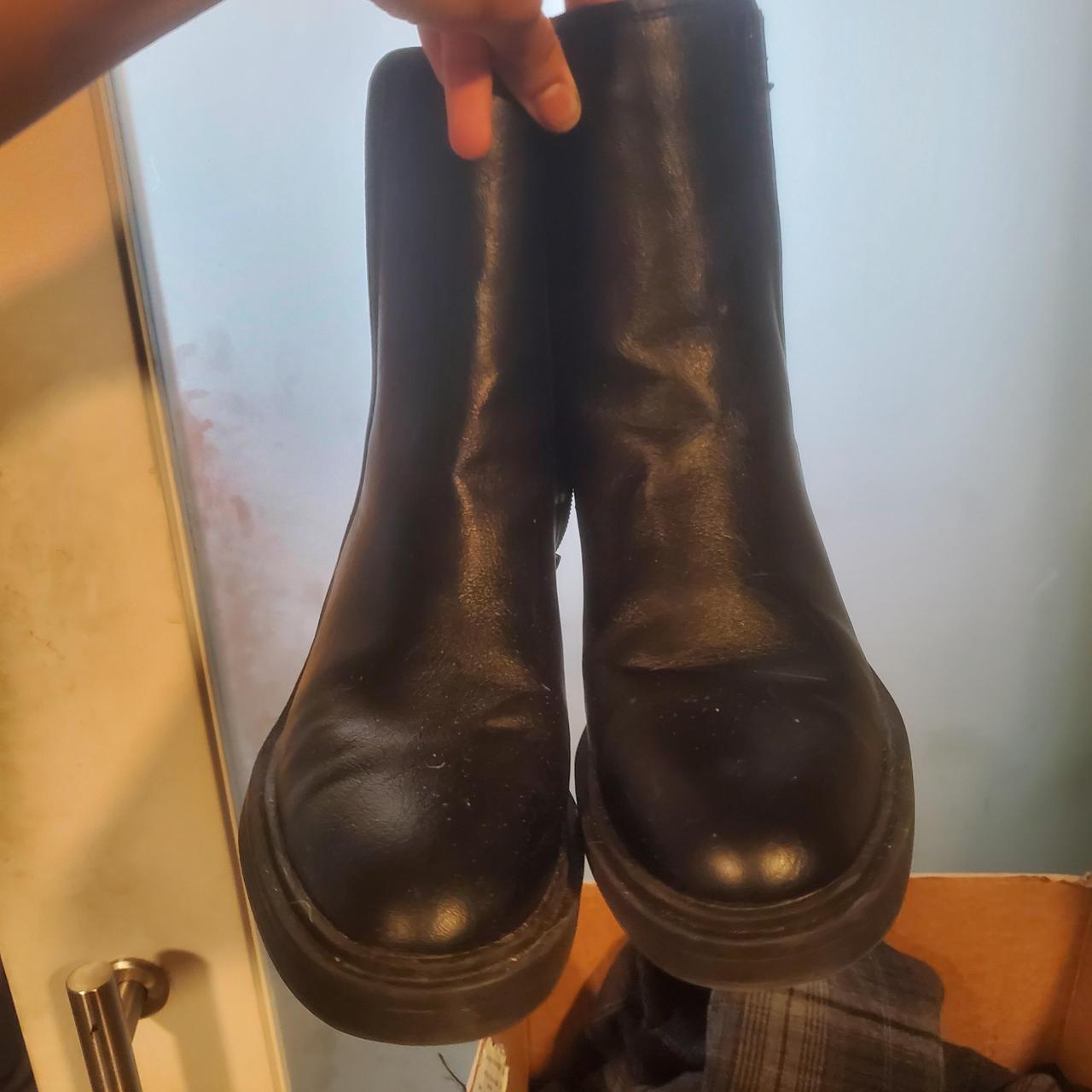 Black leather Chelsea boots Lightly worn #grunge... | Depop