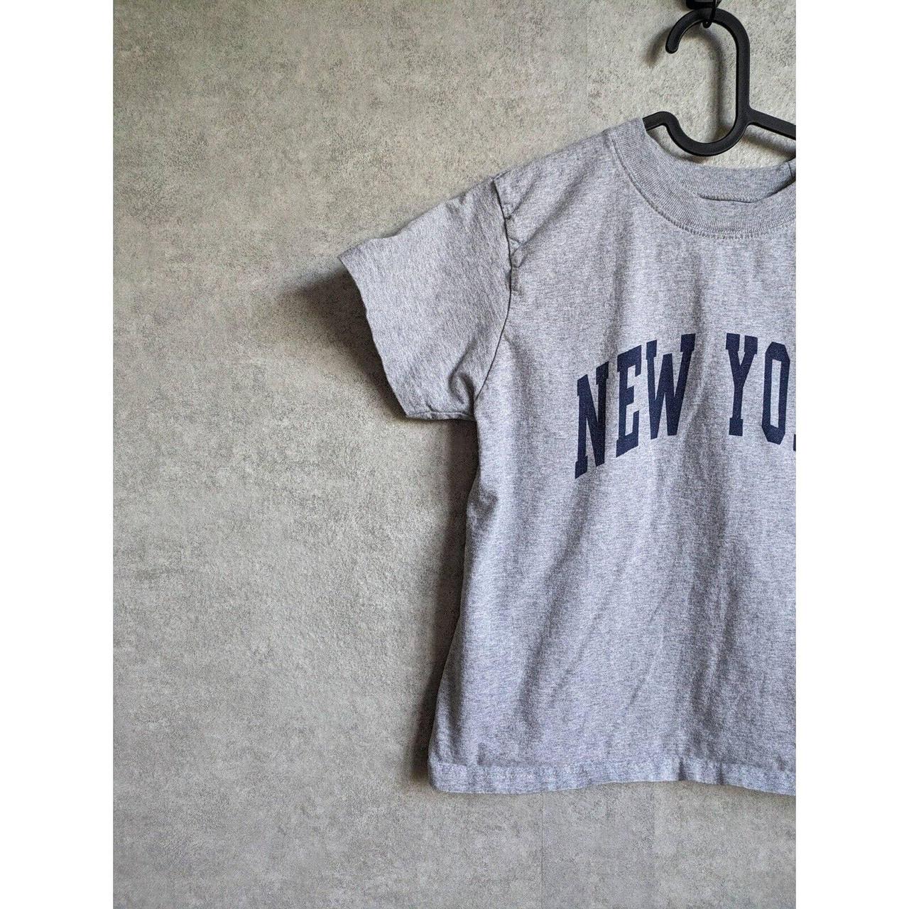 New York Yankees logo BABY TEE This crop top - Depop