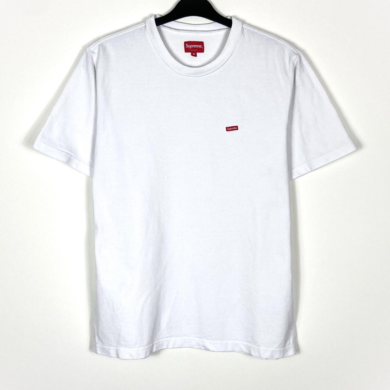 Supreme t shirt small logo on sale