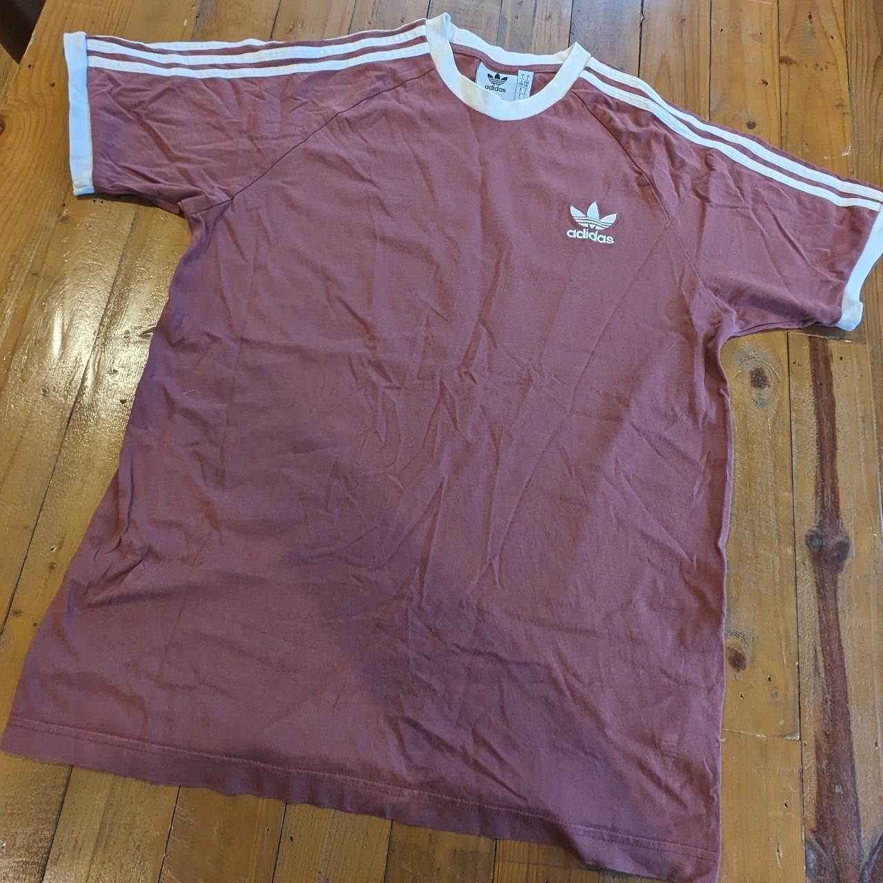 Adidas California tee. Light burgundy with whites