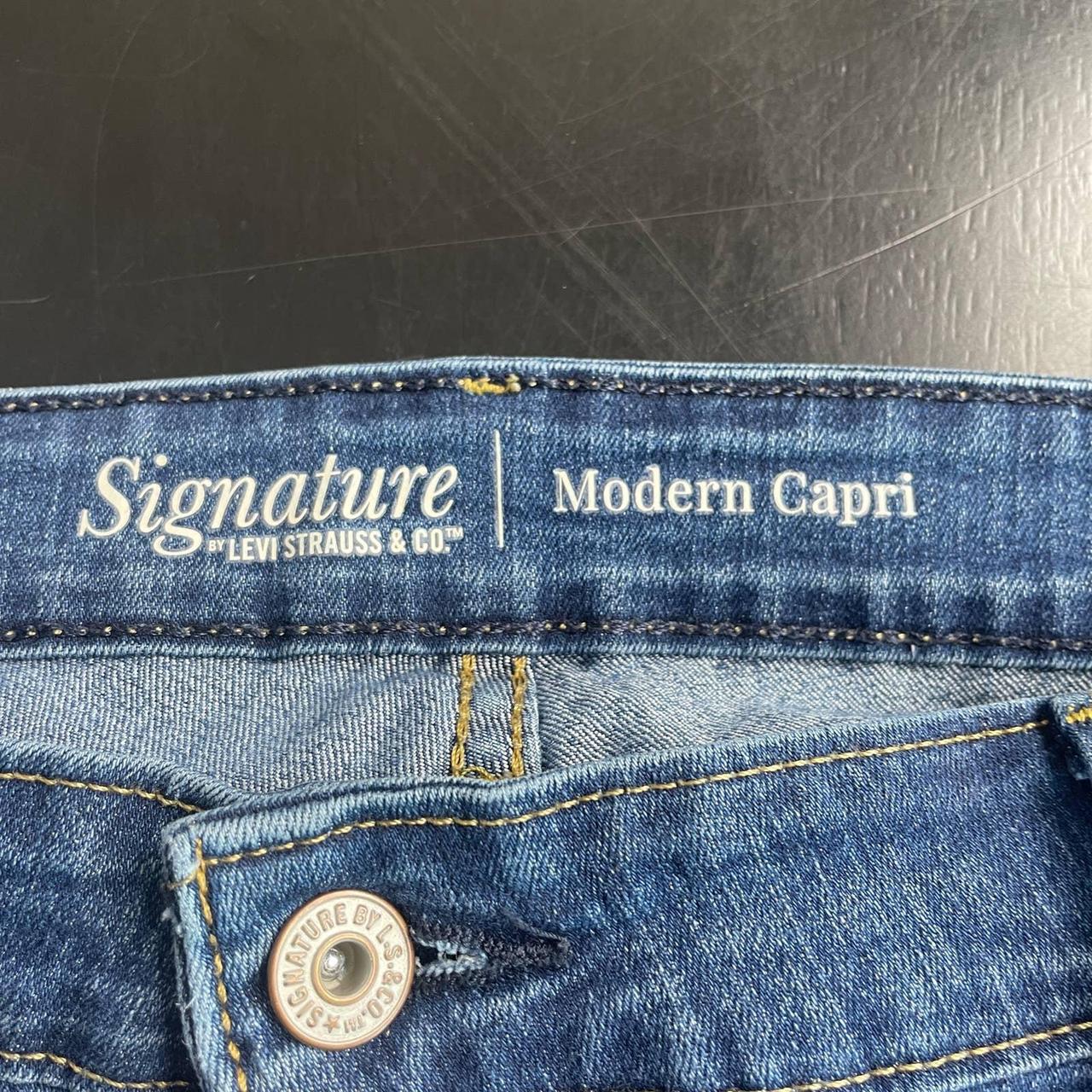 Levi strauss deals signature modern capri