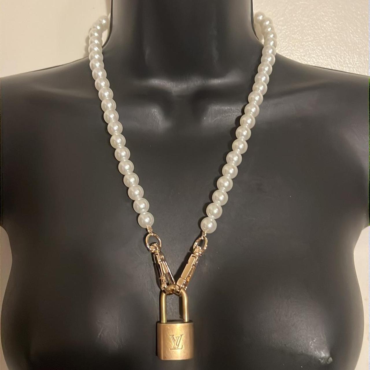 AUTHENTIC LOUIS VUITTON LOCK #330 W/ PEARL NECKLACE, - Depop