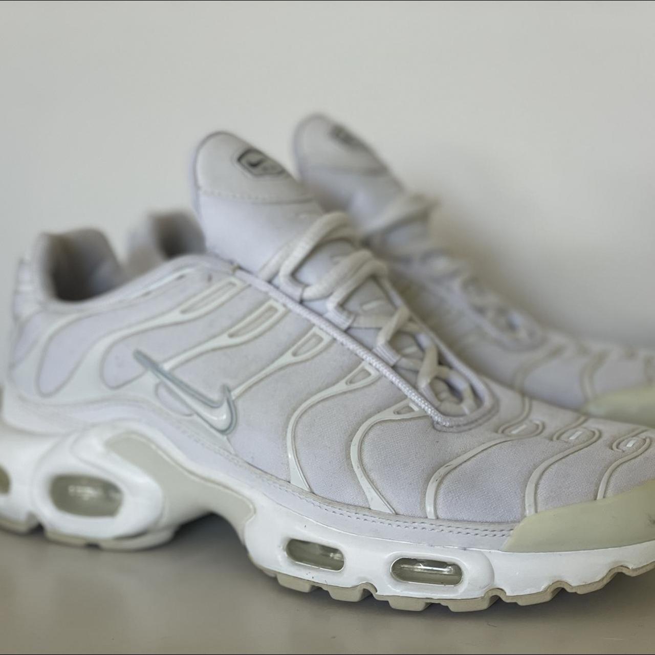 womens all white air max plus