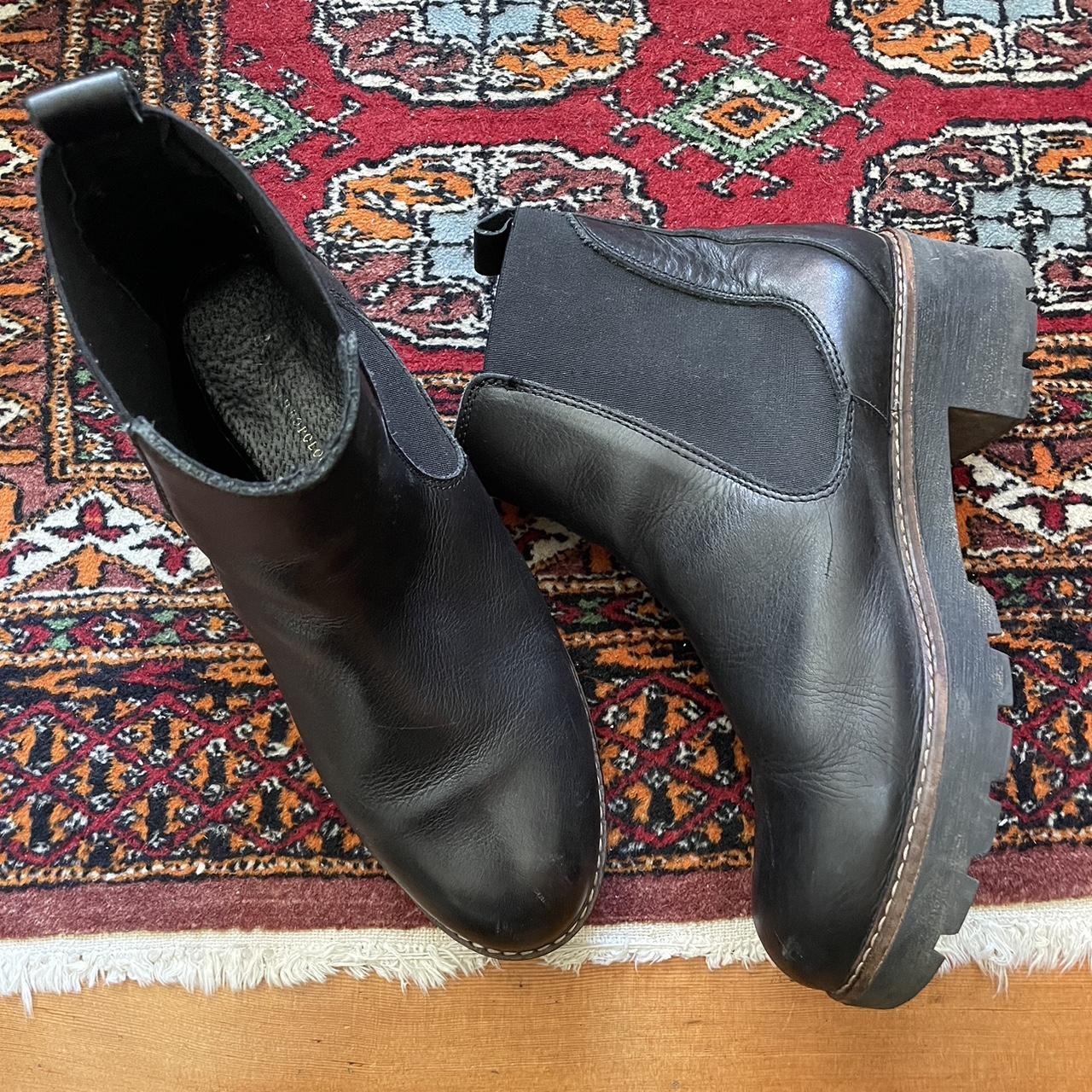 R.M. Williams Gardener Commando Chelsea boots. - Depop