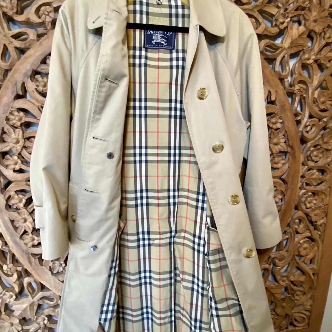 1980’s Vintage Burberry Trench coat Excellent... - Depop