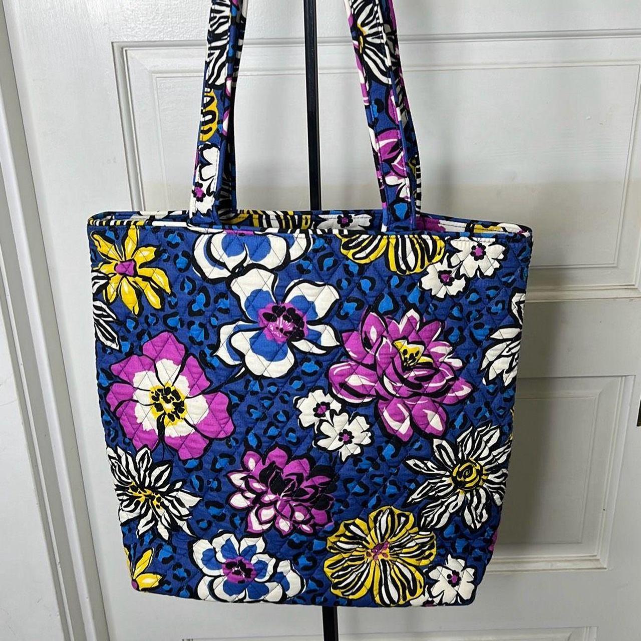 Vera store Bradley Camofloral Mandy Tote Bag Blue Quilted Cotton Floral Travel New