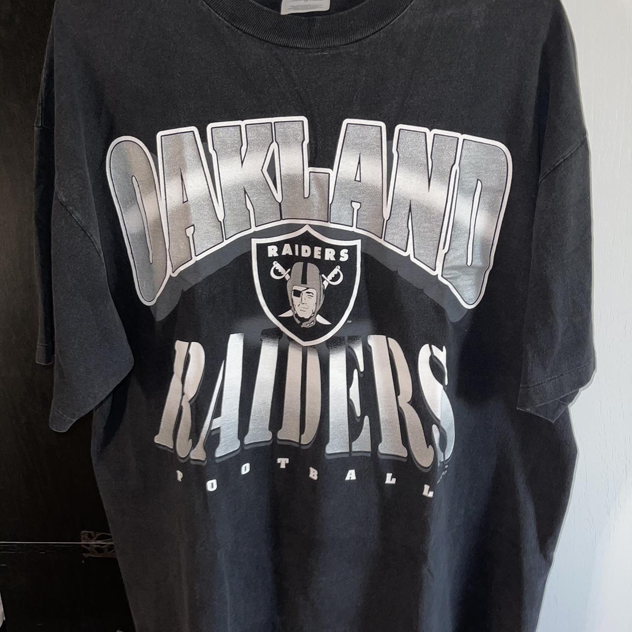 Vintage Oakland Raiders sweater Black Vintage crew - Depop