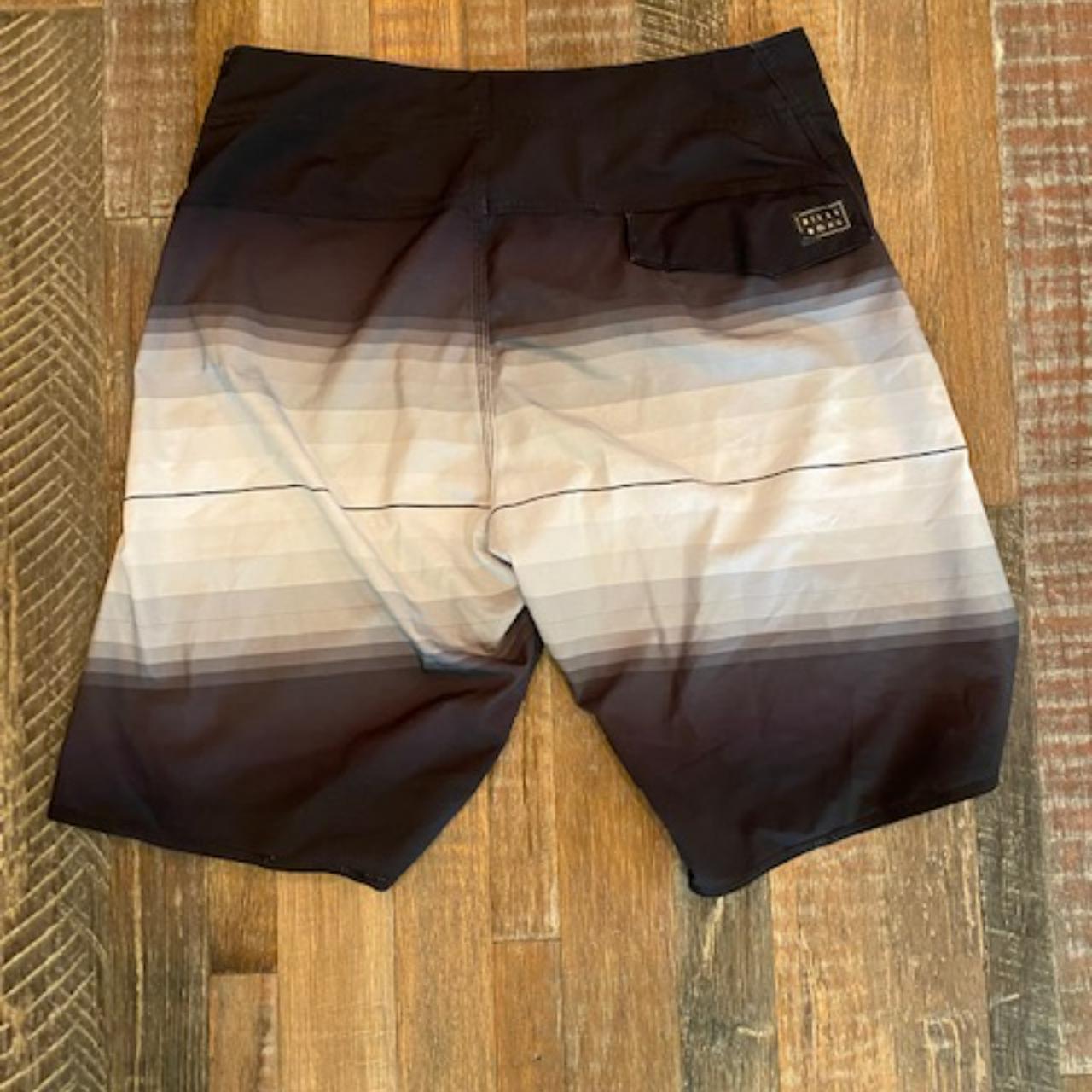 Billabong Men's multi Shorts | Depop