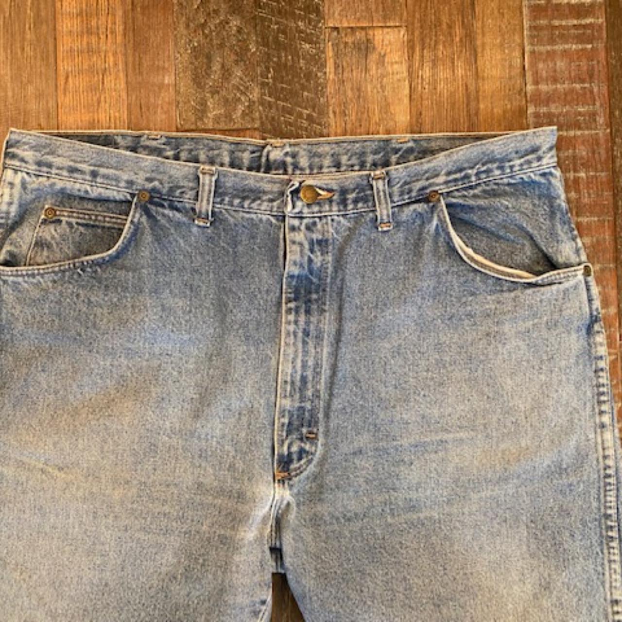 wrangler-men-s-medium-wash-jeans-size-42-x-30-jeans-depop