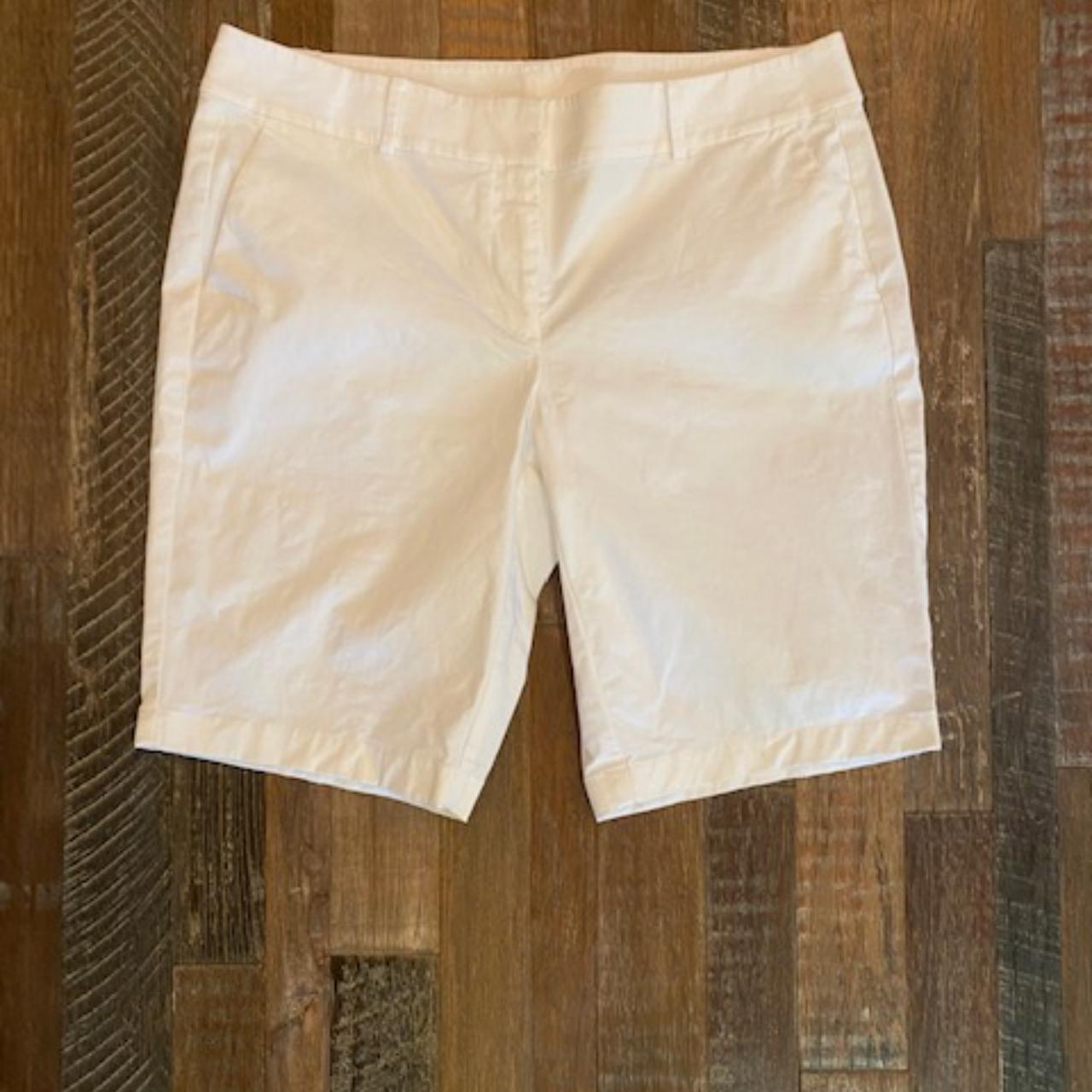 Ann Taylor Women's White Shorts | Depop
