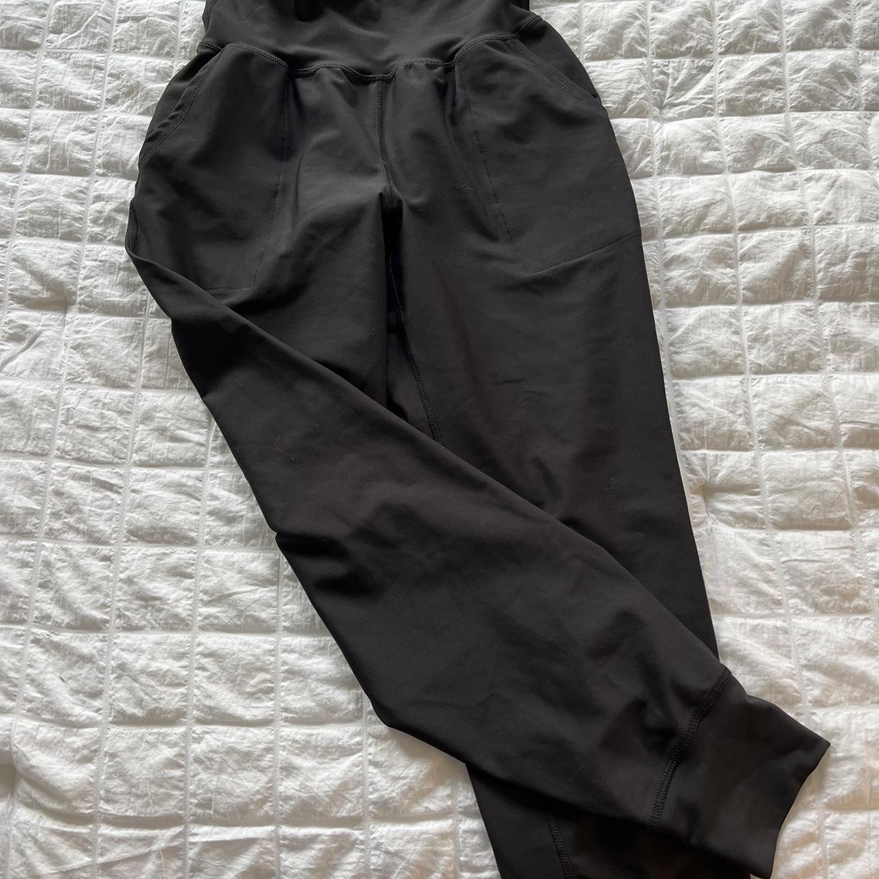 Womens old navy joggers Size: small Never worn - Depop