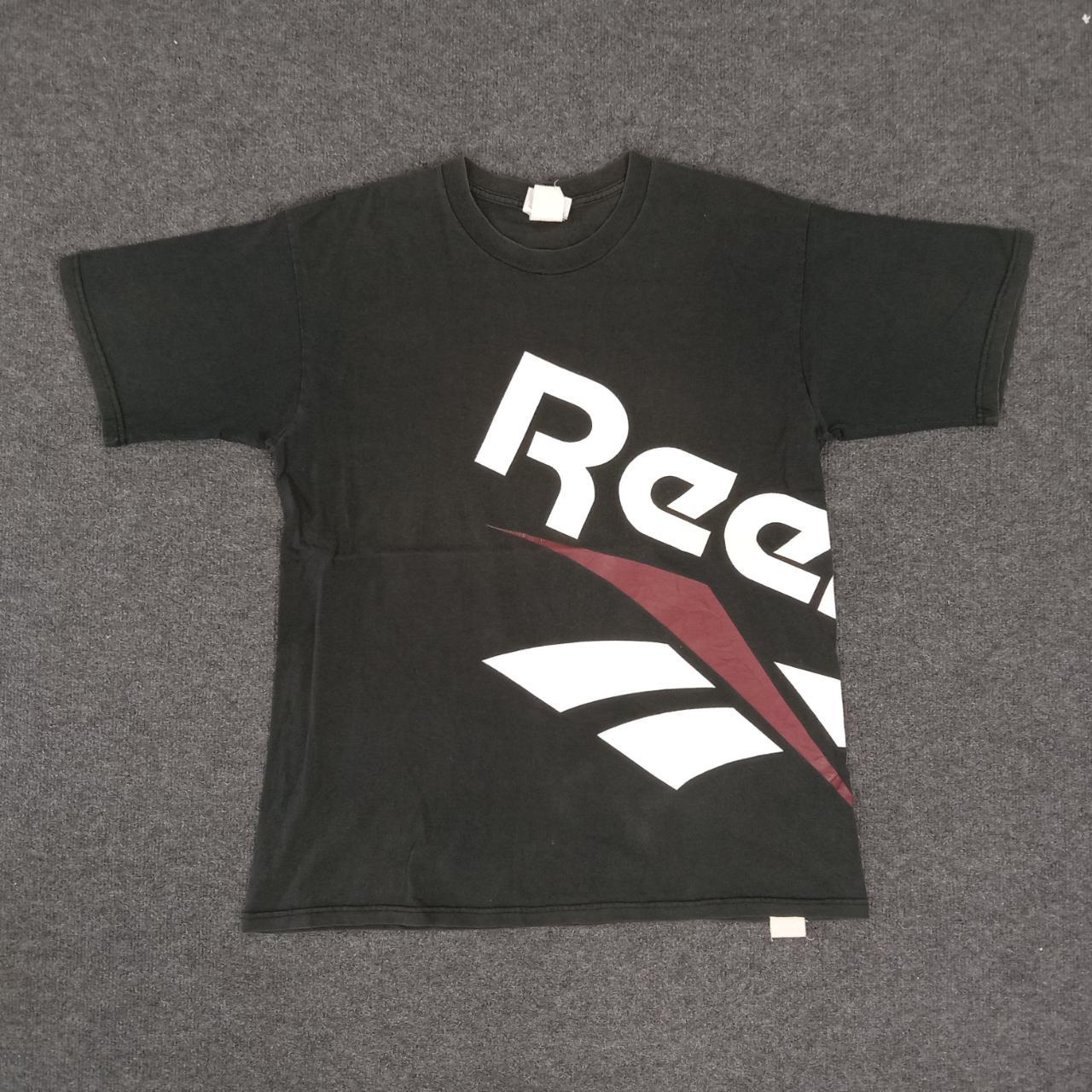 Reebok Big Logo Style Tshirt 🔊𝙋𝙇𝙀𝘼𝙎𝙀 𝙍𝙀𝘼𝘿 𝘽𝙀𝙁𝙊𝙍𝙀... - Depop
