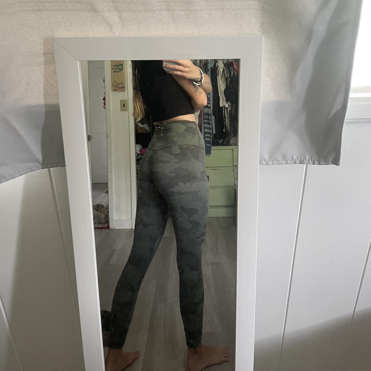 Lululemon align joggers, size 6, lightly worn - Depop