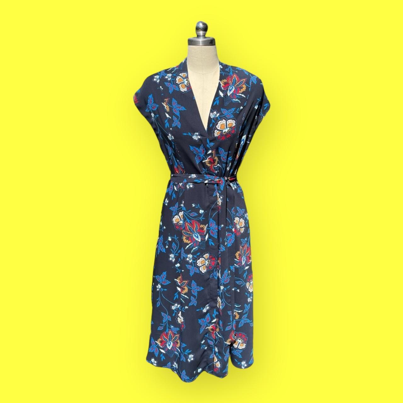 h-m-women-s-navy-blue-floral-shirt-dress-midi-length-depop