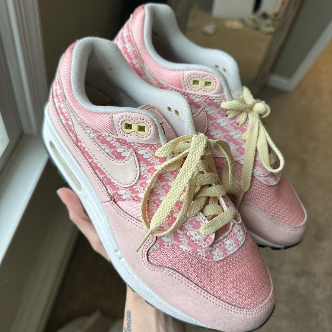 strawberry lemonade nike shoes