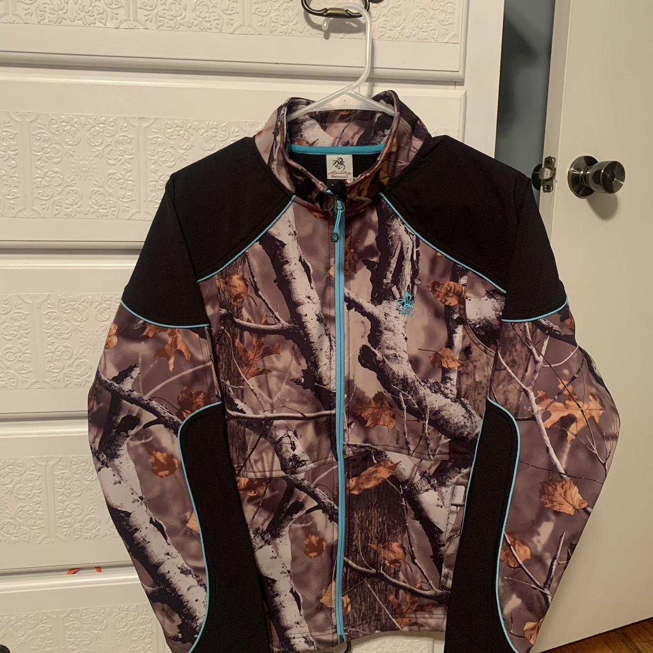 Legandary whitetail sold camo jacket Womens M