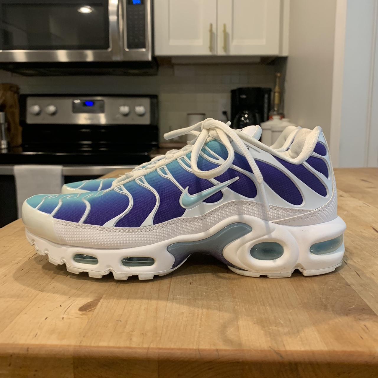 jordan max aura green