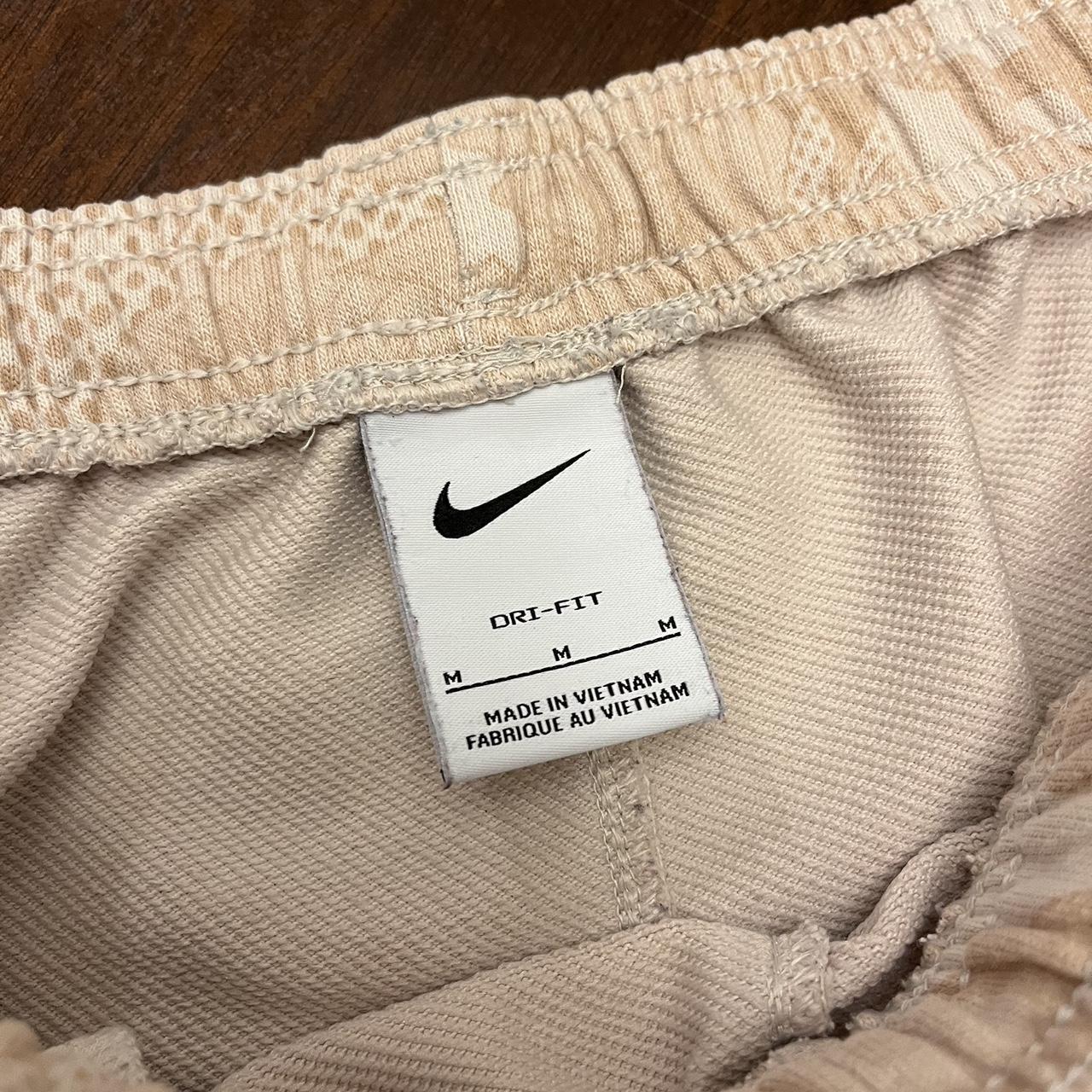 Nike Therma-Fit Womens size small joggers. 27in inseam. - Depop