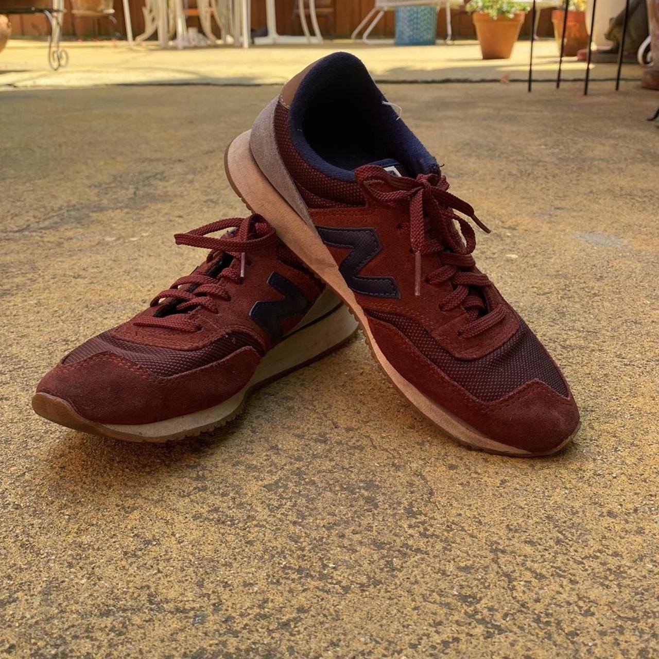 New balance hot sale 620 burgundy sneakers