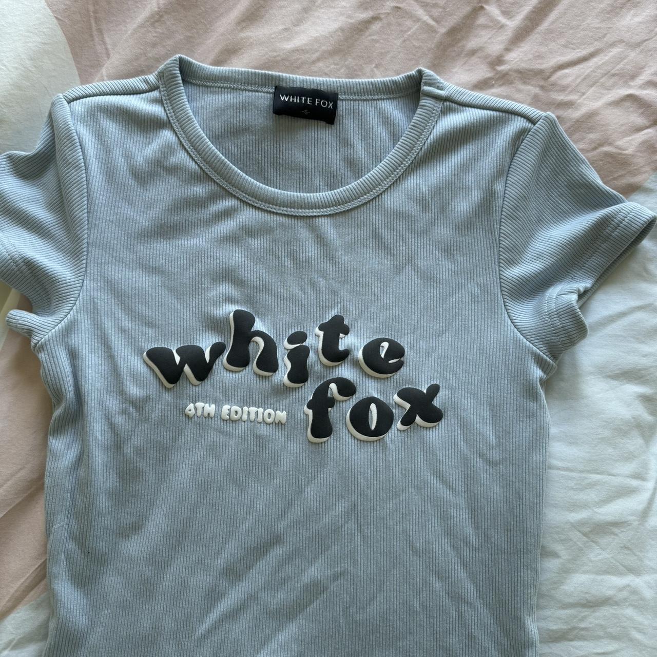 WHITE FOX BABY TEE. NEVER WORN!! PLEASE MESSGAE... - Depop