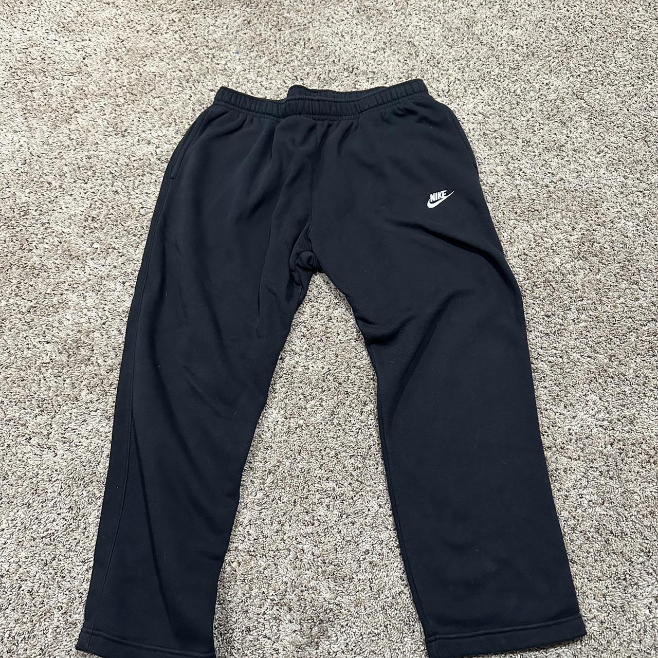 mens white nike jogging suit