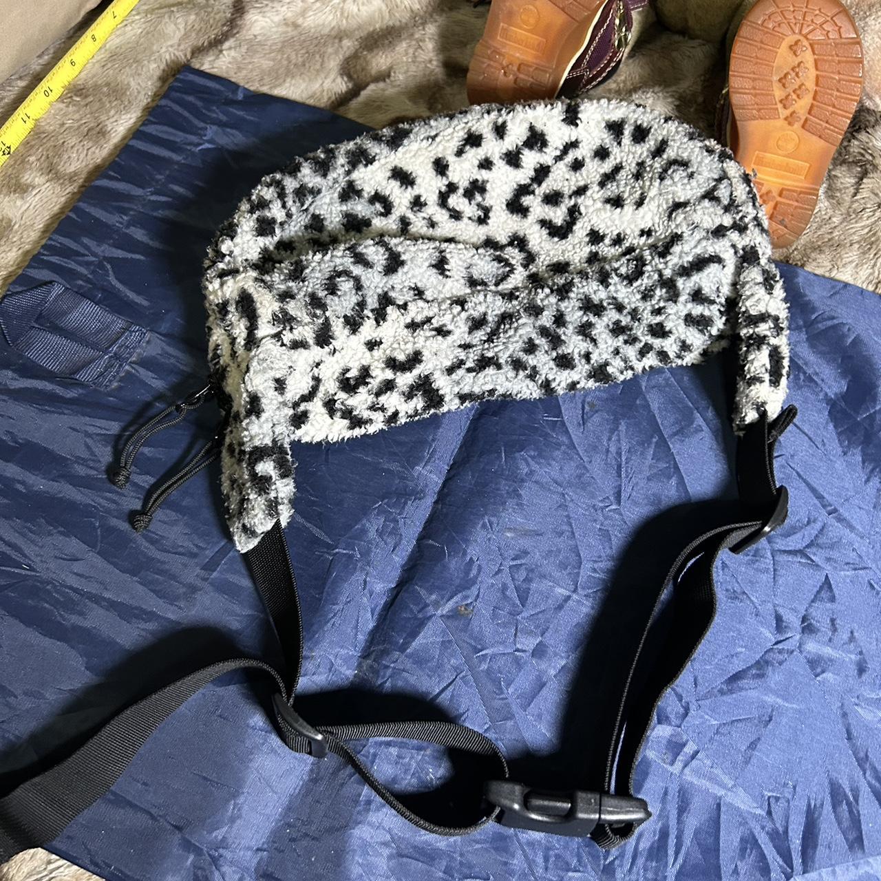 Supreme FW22 Black Small Waist Bag 🏆 Trusted - Depop