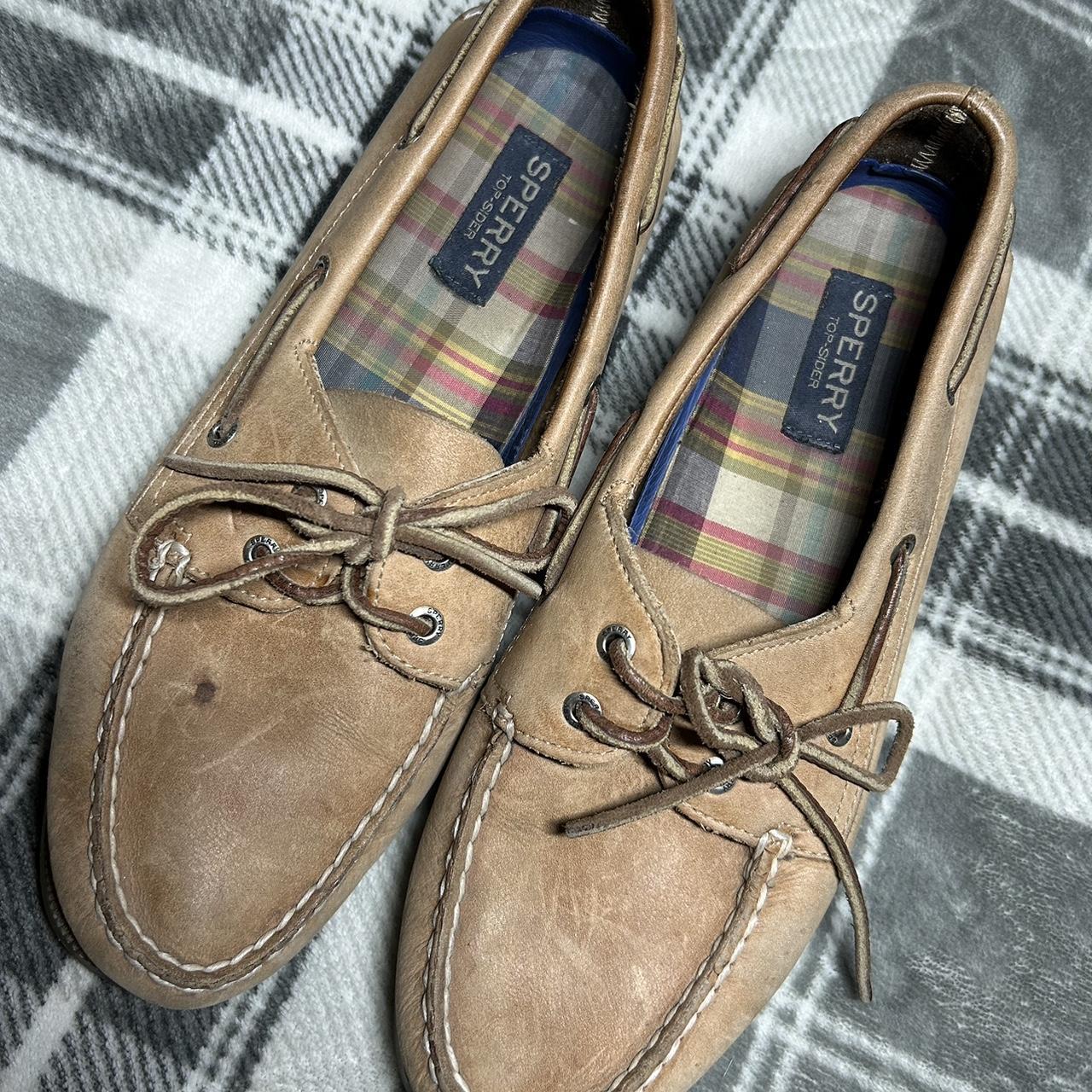 Khakis with best sale sperrys