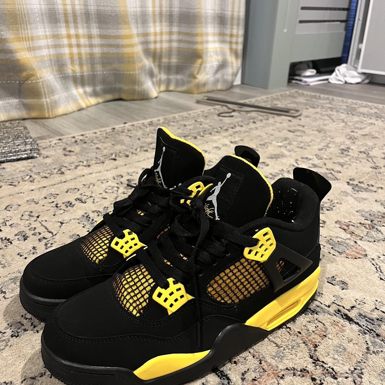 thunder 4s size 7