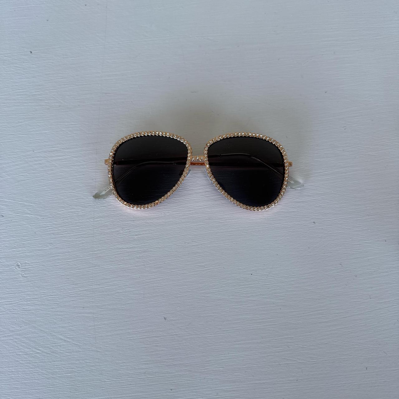 item listed by urgrandmashot