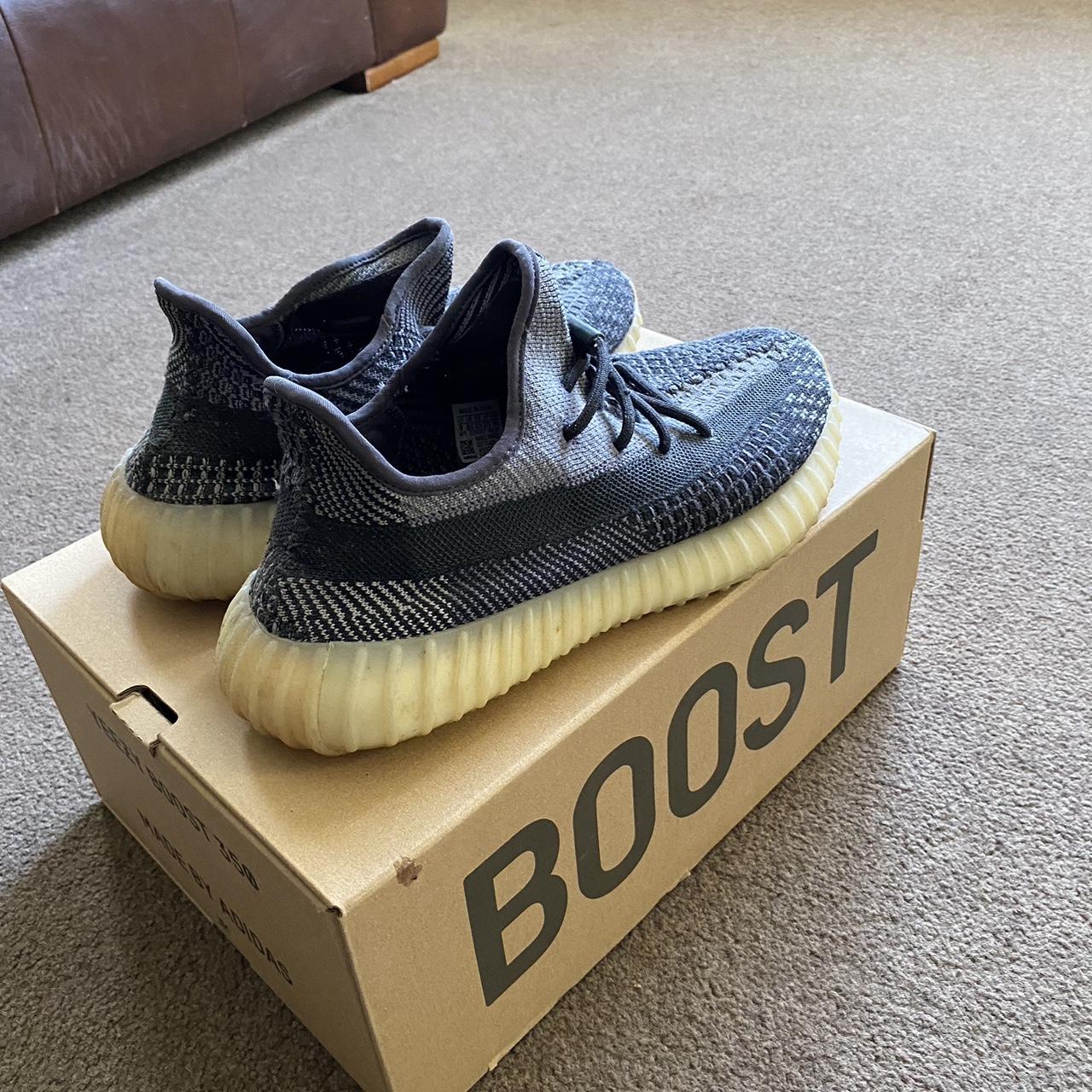yeezy carbon style