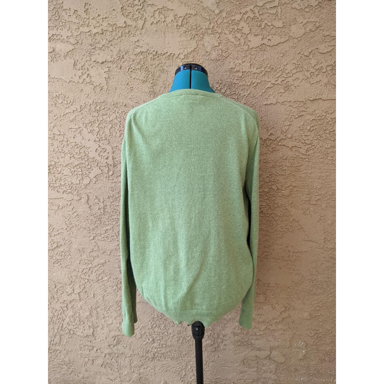 Pre-owned J. Crew Men's Green Crew Neck Sweater Size... - Depop