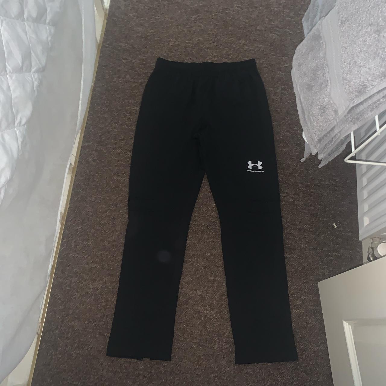 Under armour pants Youth XL USED BUT PERFECT... Depop