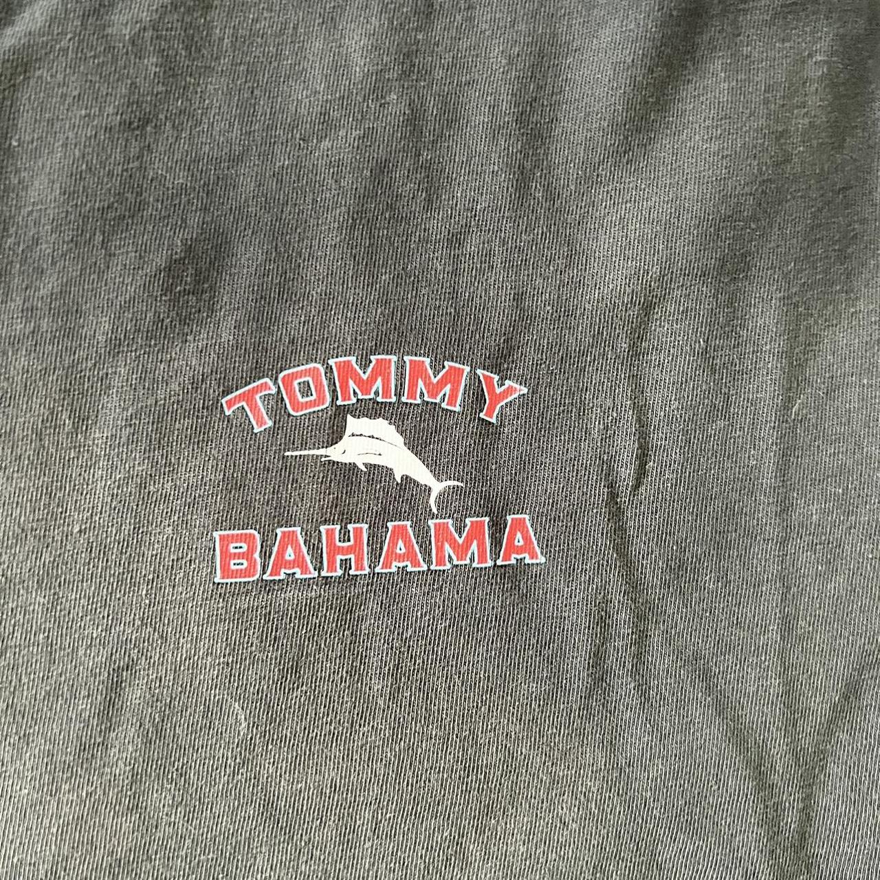 Tommy Bahama Shirt. Looks New, XXL but fits like an XL - Depop