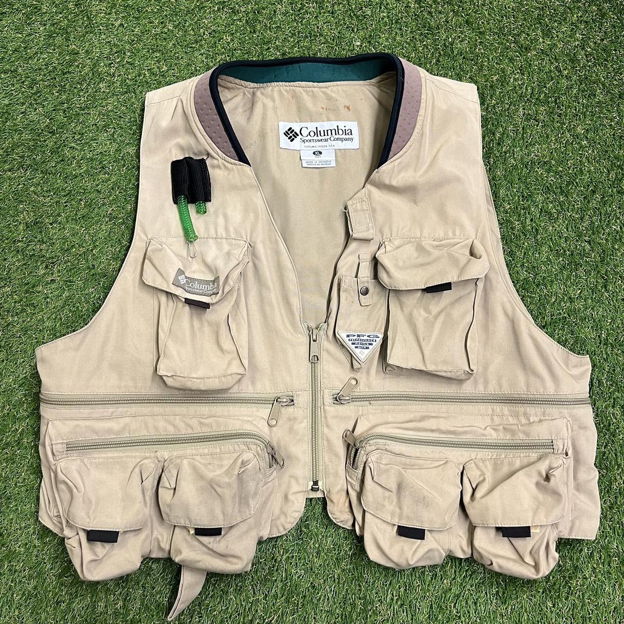 Columbia PFG fishing vest Excellent condition - Depop