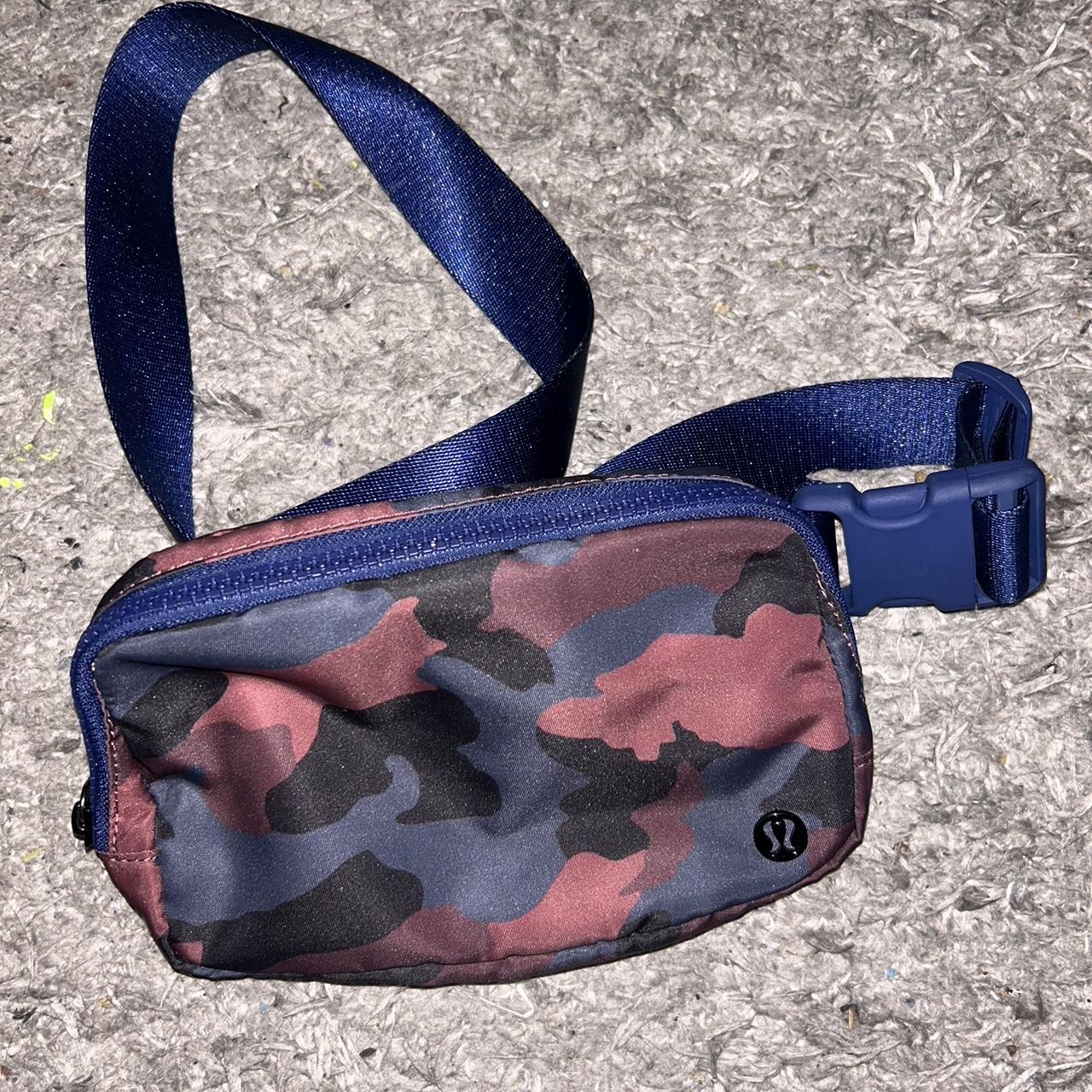 Heritage 365 Camo Smokey Red Night Sea Lululemon - Depop