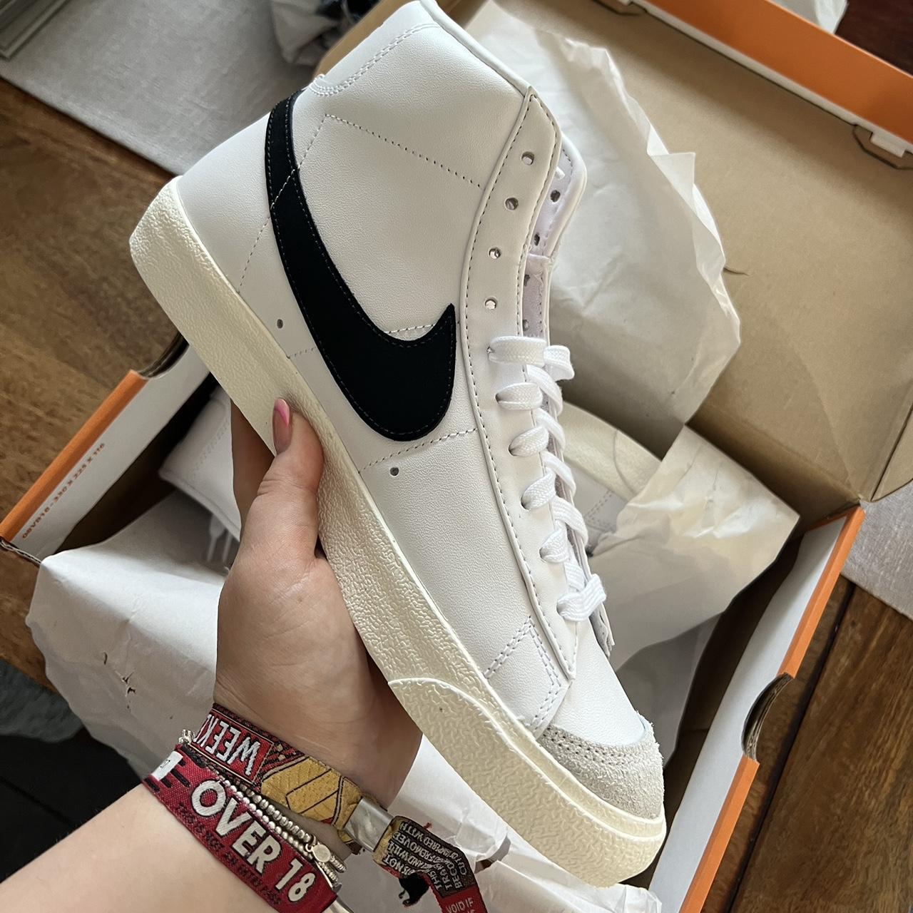 nike blazer mid 77 size 9.5