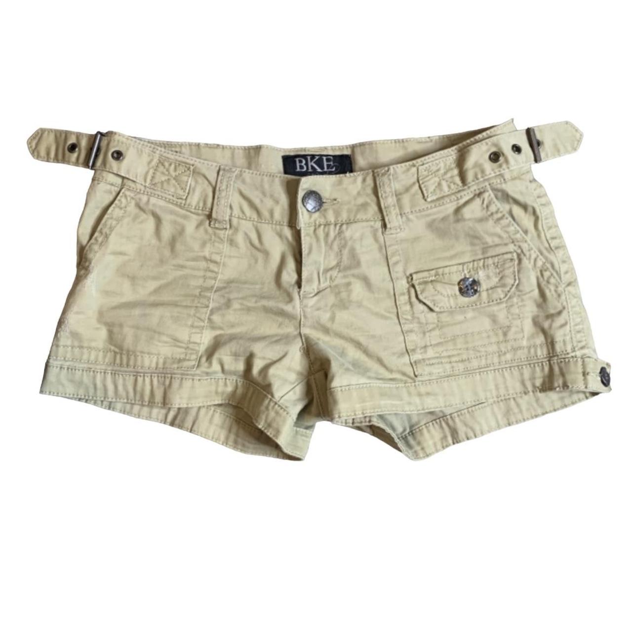 Women's Khaki Shorts Depop