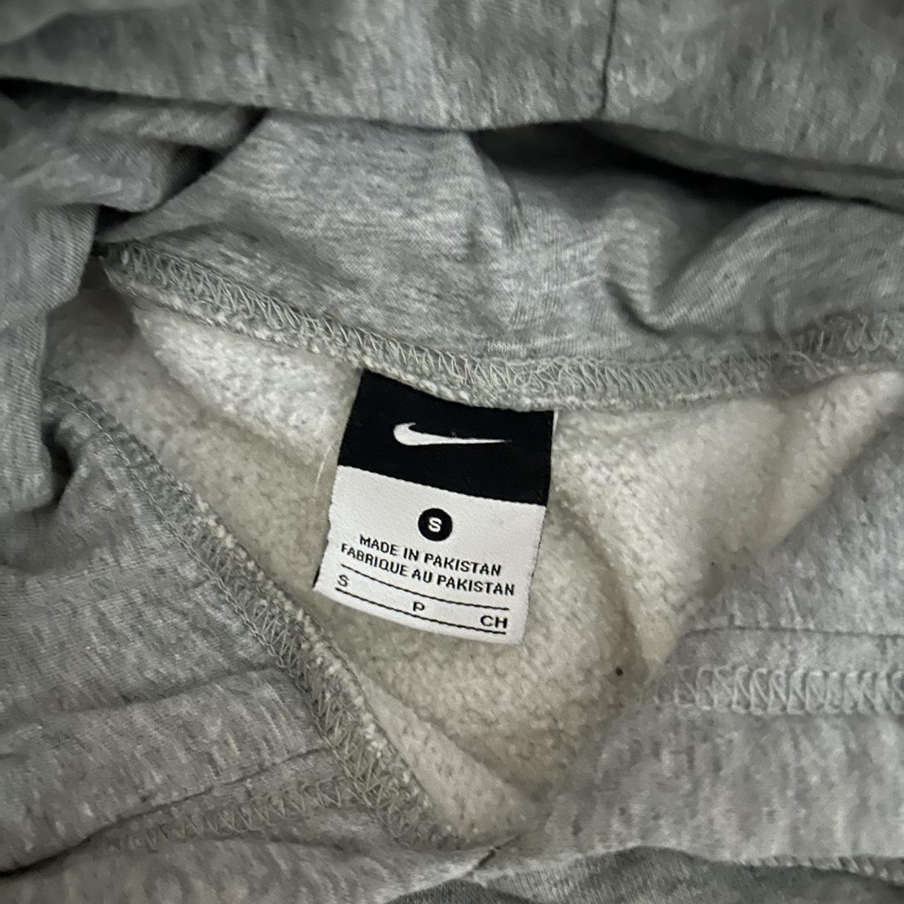 nike grey women's sweatshirt