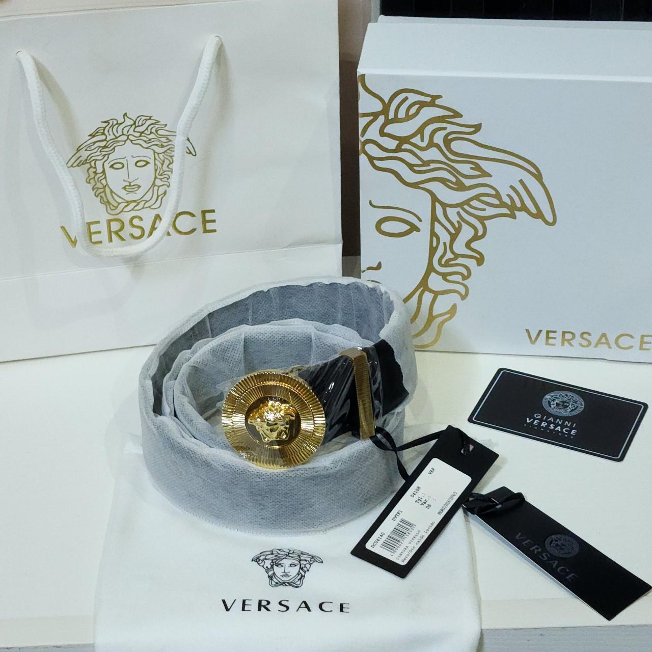 Versace belt discount box