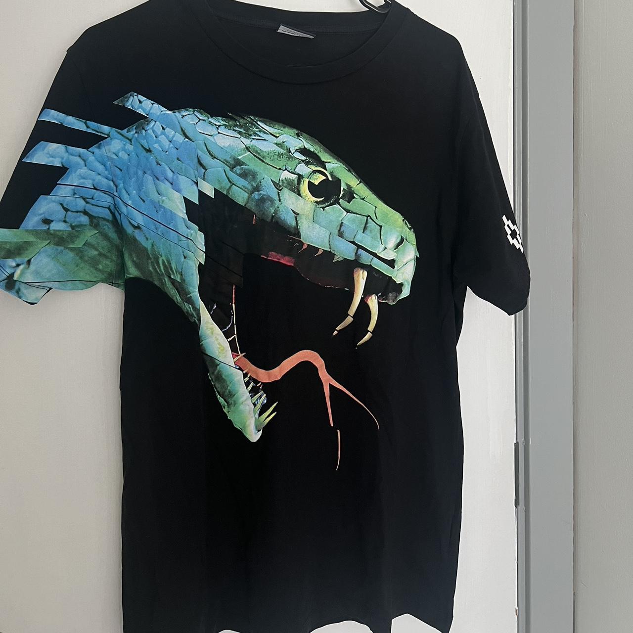 MARCELO BURLON｜SHORT-SLEEVED ROUND NECK T-SHIRTS (SNAKE Marcelo Burlon - Black/Blue Snake Print T-Shirt | HBX