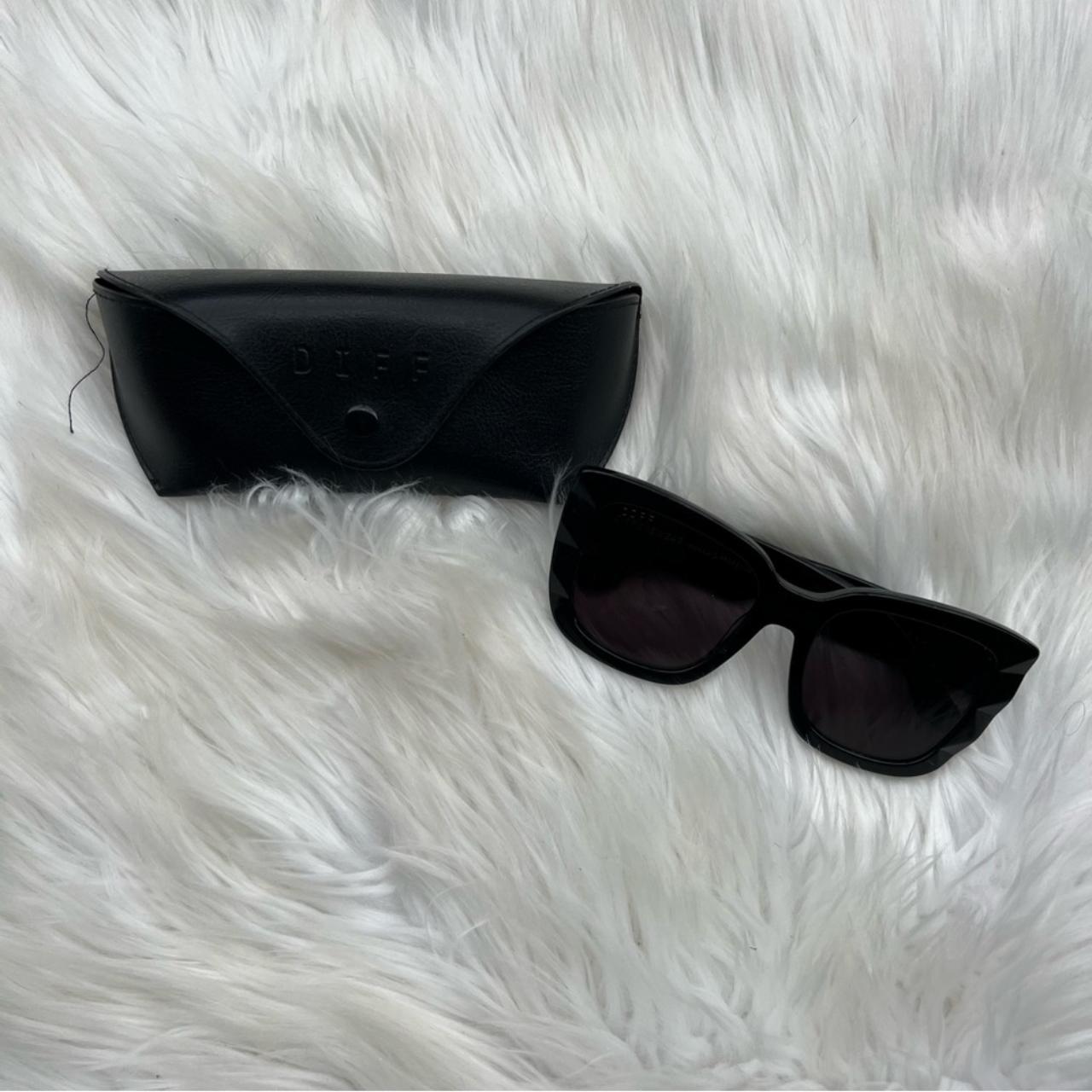 DIFF Women's Black Sunglasses Depop