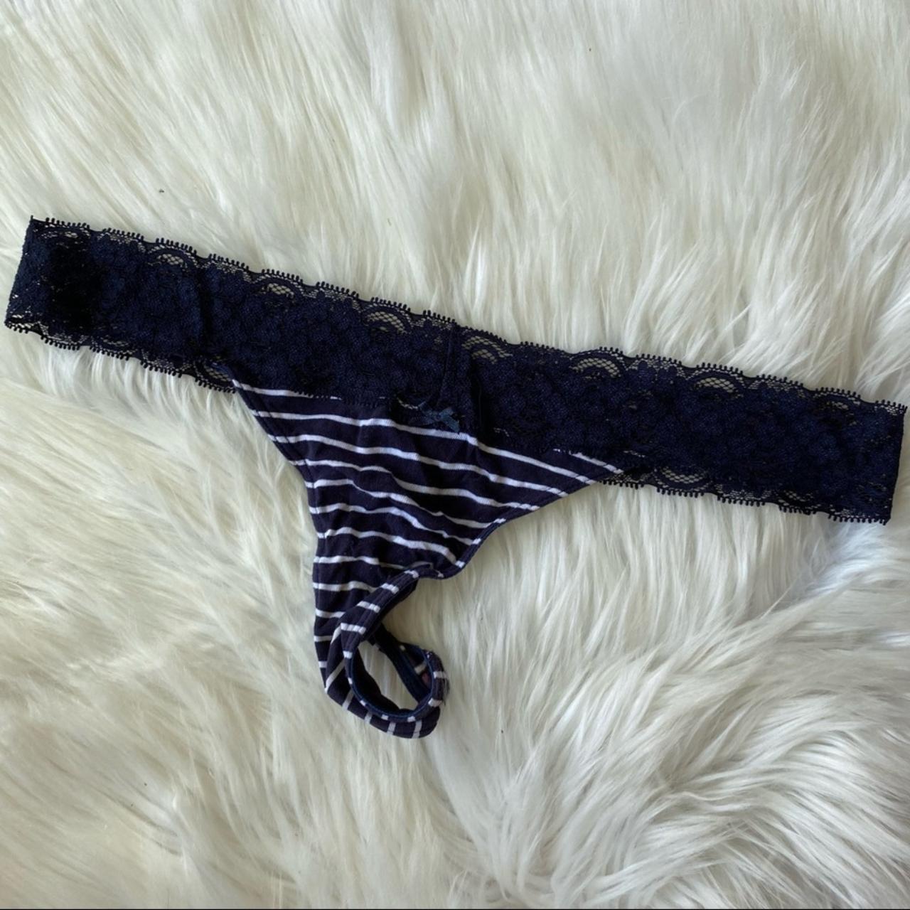 aerie thong size small - Depop