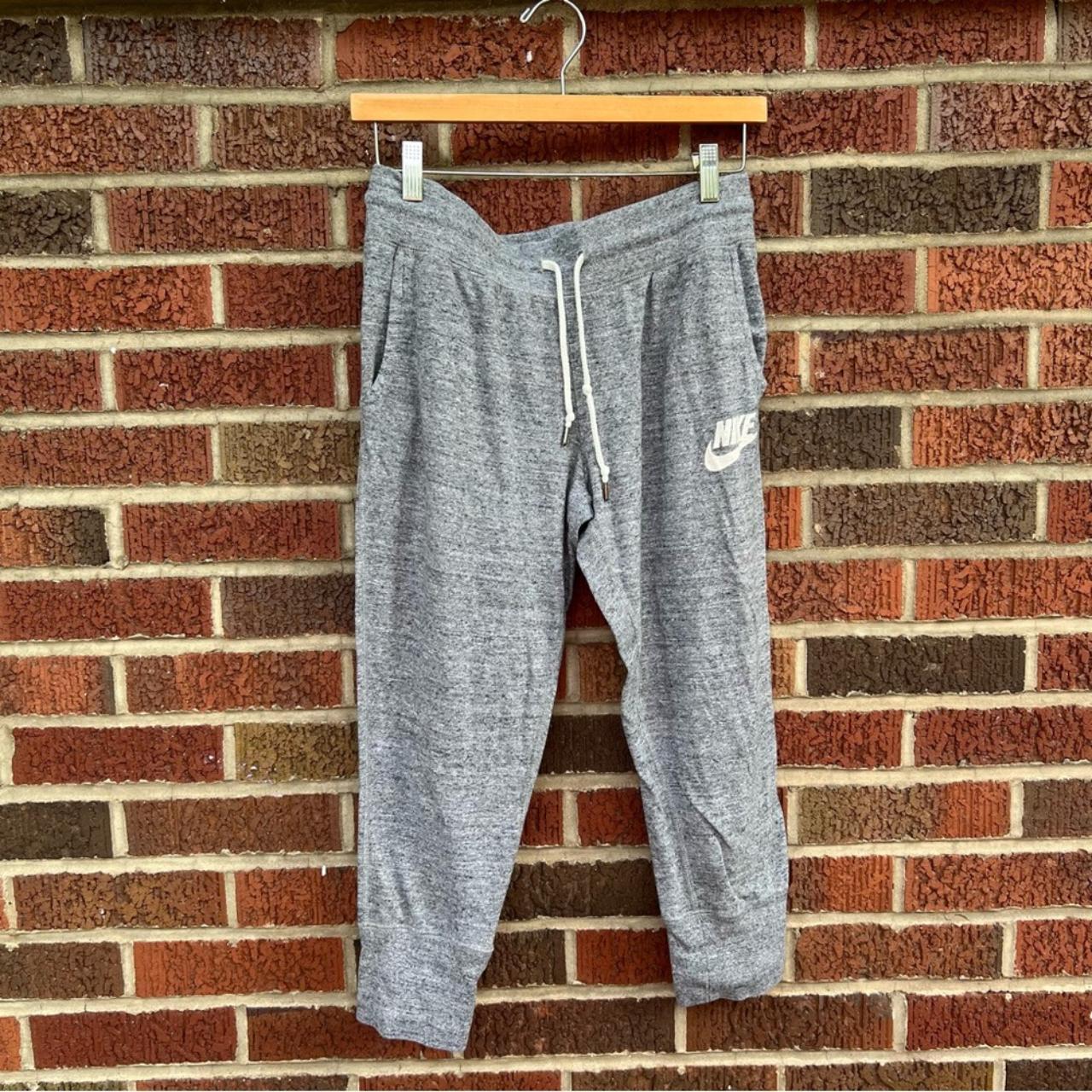 nike capri joggers