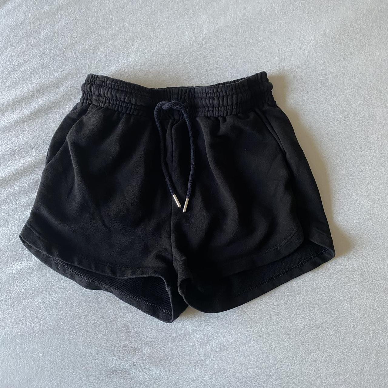 H&M Women's Black Shorts | Depop