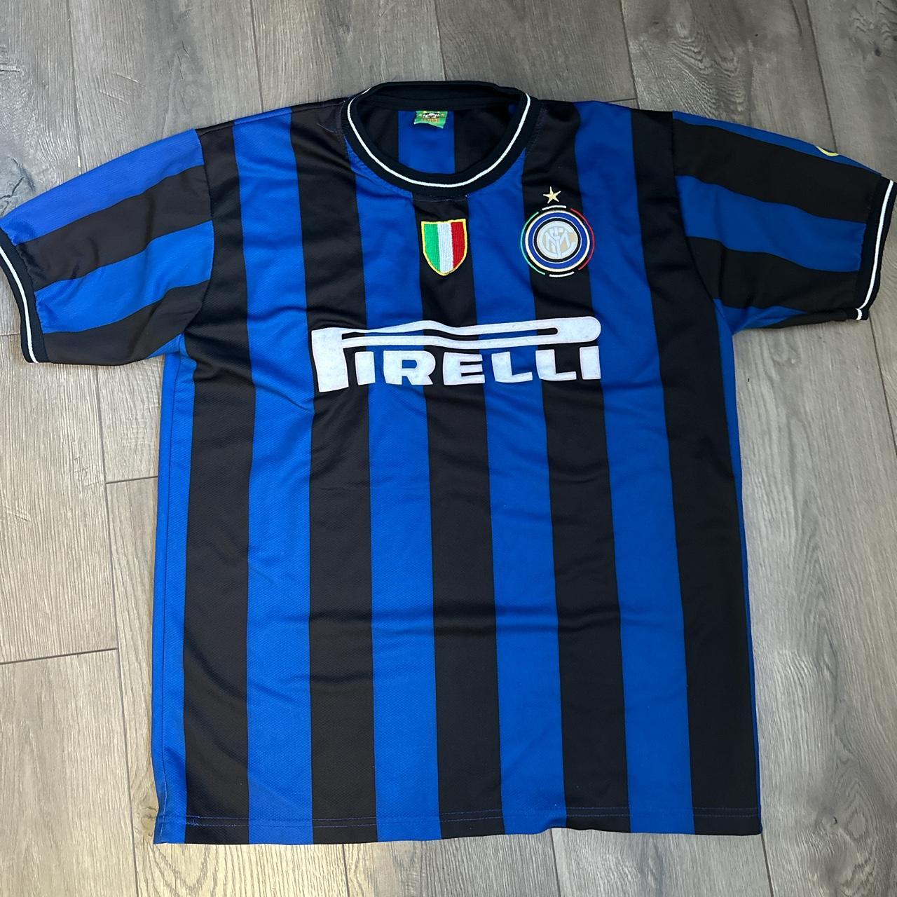 Vintage Inter Milan Jersey size L. Great for syling... - Depop